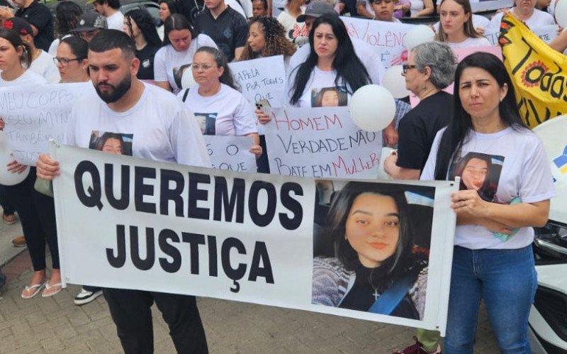 Caminhada Justiça Pela Ketlyn ocorreu na manhã deste sábado (22), no Centro de São Leopoldo