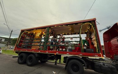 Passagem da Casa Móvel do Papai Noel divulga o 5º Natal Família de Estância Velha