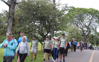 Com 170 participantes, caminhada celebra as paisagens naturais e a história de Lomba Grande