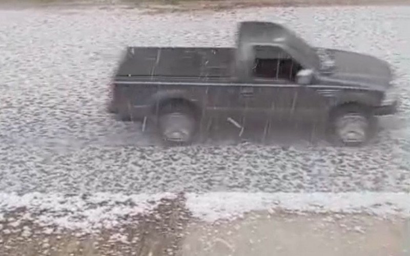 Queda de granizo atinge mais de 34 mil pessoas em Erechim | abc+