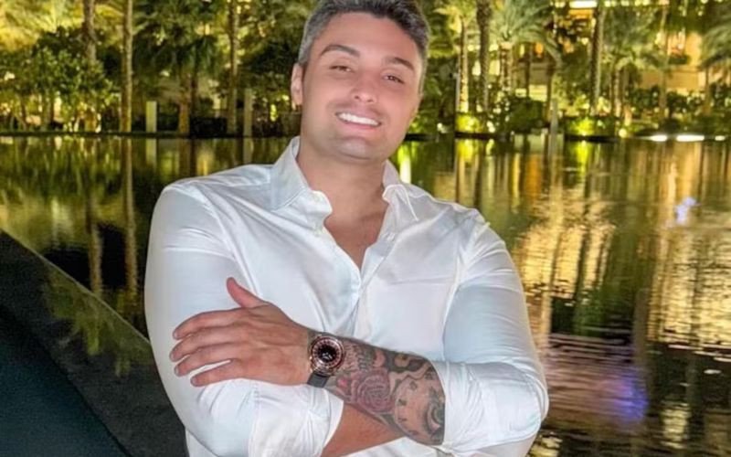Influenciador Gabriel Spalone, acusado de desviar mais de R$ 146 milhões por meio de fraudes no Pix, foi extraditado da Argentina para o Brasil na sexta-feira (21) | abc+