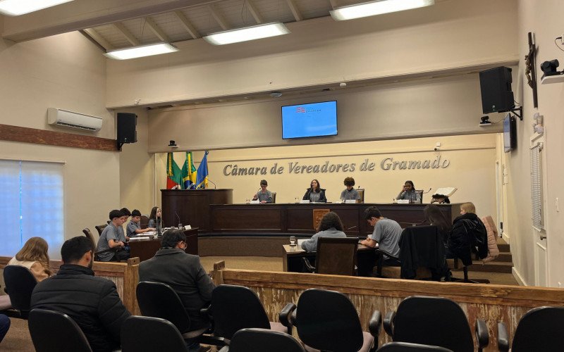 Encerramento do Parlamento Jovem marca avanço na educação política em Gramado
