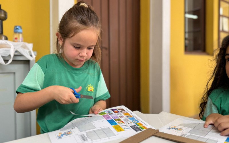 Oficina de Minioteca com estudantes da rede municipal de ensino