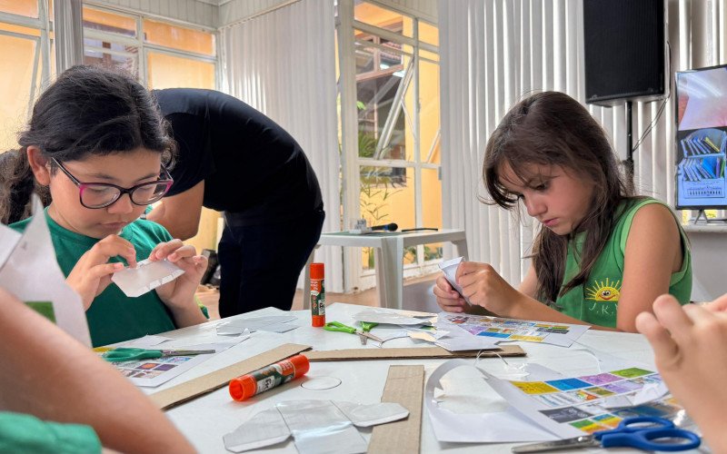Oficina de Minioteca com estudantes da rede municipal de ensino