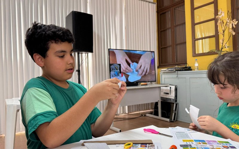 Oficina de Minioteca com estudantes da rede municipal de ensino