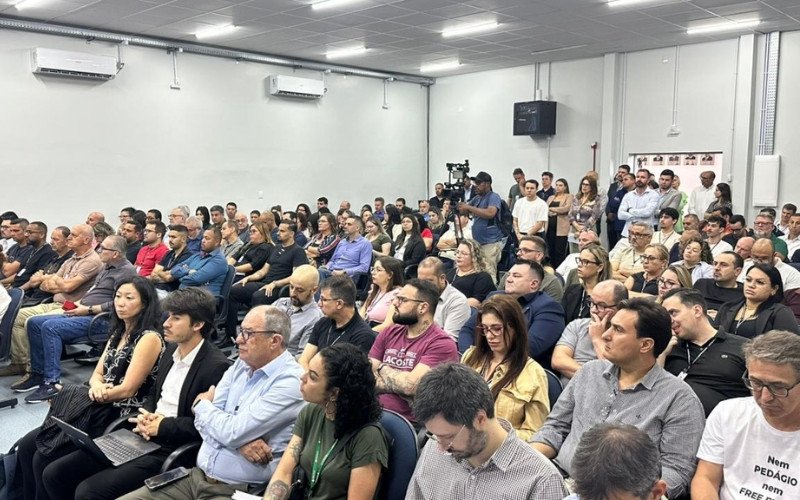 Audiência pública tem debate com prós e contras pedágios do Bloco 1 em Gravataí | abc+