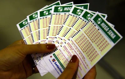 Duas apostas, uma dela um bolão, levam mais de R$ 336 milhões da edição especial da Mega-Sena 30 anos; confira