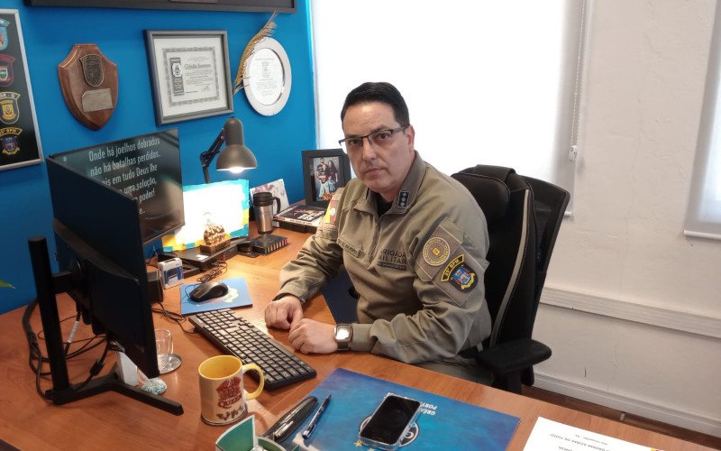 Comandante do 25º Batalhão de Polícia Militar o Tenente Coronel Luciano Ferreira Porto