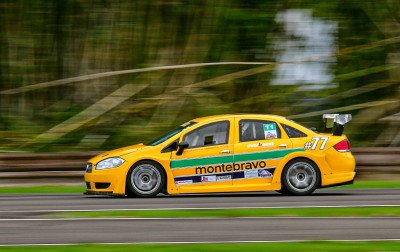 Overboost MotorSport encerra 2025 com múltiplos títulos no automobilismo gaúcho