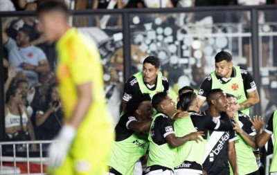 Inter sofre goleada histórica para o Vasco em jogo de longo intervalo e se complica no Brasileirão