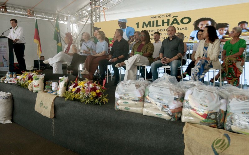 Cerimônia ocorreu na unidade armazenadora da Companhia Nacional de Abastecimento em Canoas | abc+