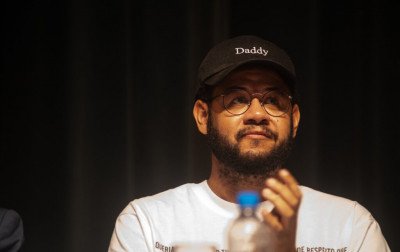 Emicida recebe título de Doutor Honoris Causa da UFRGS
