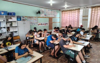 Vinte minutos diários de leitura na Emeb Machado de Assis