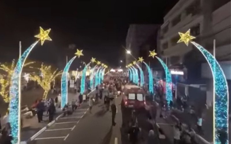 Drone passeia por decoração de Natal em Novo Hamburgo | abc+