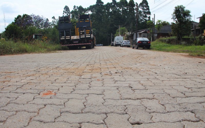 Rua Arthur Pedrinho Santarine, em Estância Velha, recebeu a pavimentação comunitária em 2024