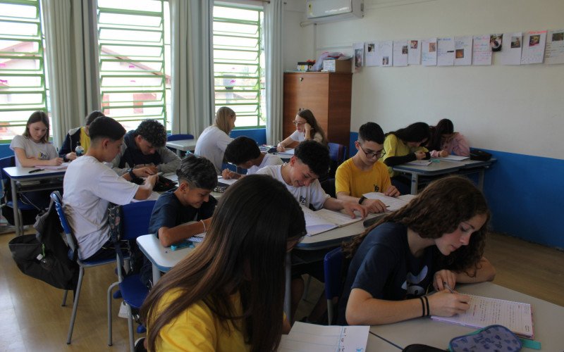 Alunos da Emef 29 de Setembro em sala de aula | abc+