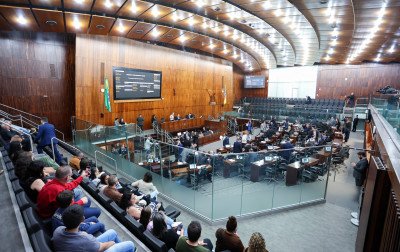 Orçamento para 2026 passa na Assembleia em meio a críticas e à previsão de déficit de R$ 3,79 bilhões