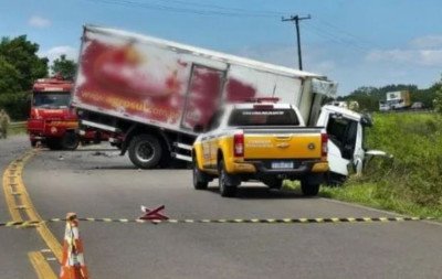 Identificado homem que morreu em acidente entre carro e caminhão na Estrada da Mar