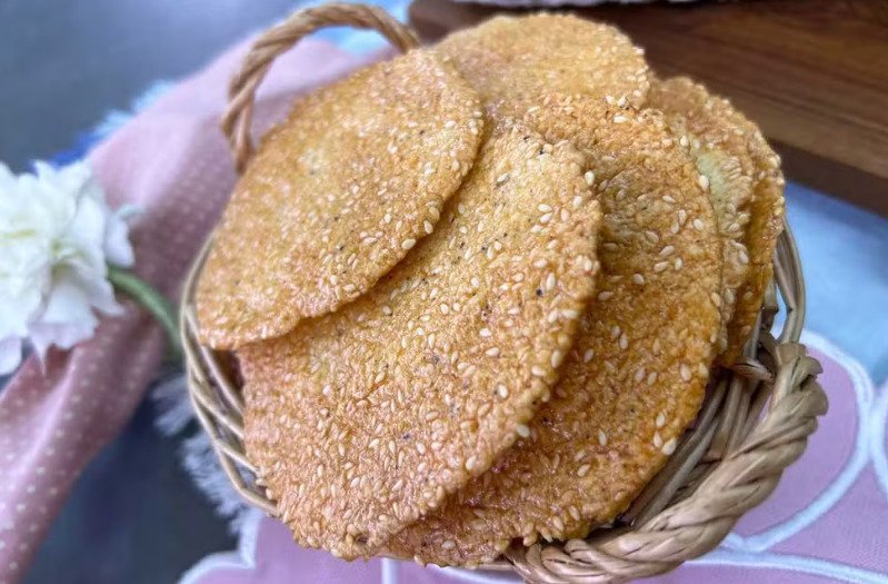 Como fazer biscoito de gergelim e parmesão 