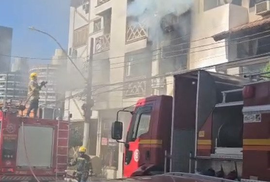Incêndio teve início na tarde desta terça-feira