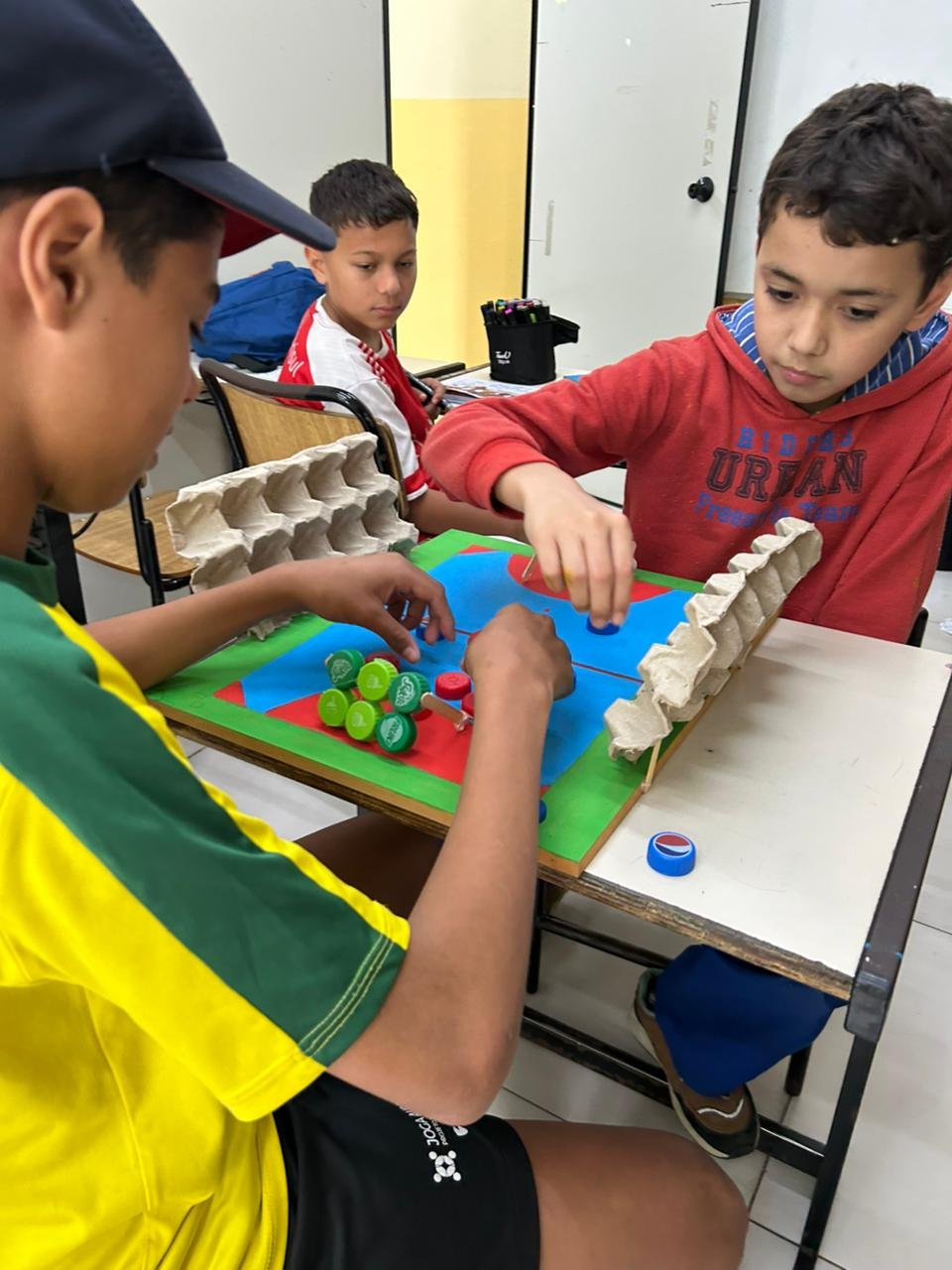 Estudantes aprenderam matemática e geografia através do futsal | abc+