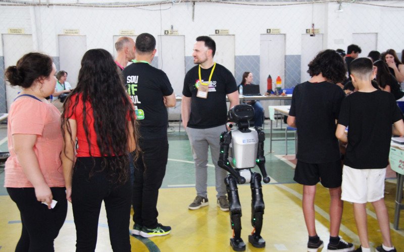 Torcidas, robôs e tecnologia transformam o IFSul em arena de inovação em Novo Hamburgo
