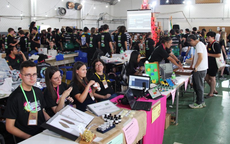 Torcidas, robôs e tecnologia transformam o IFSul em arena de inovação em Novo Hamburgo
