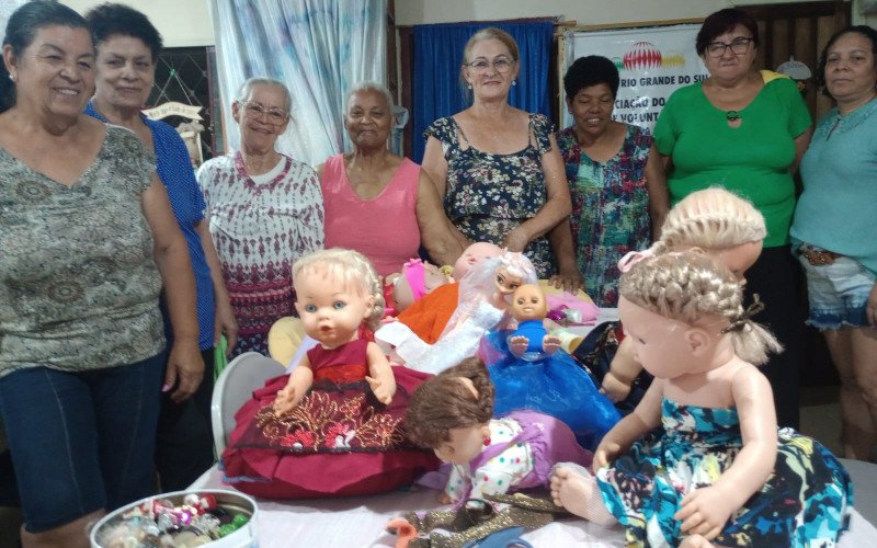 A Associação de Voluntários Maria José, de Esteio, está arrecadando brinquedos novos, ou usados, e doces para fazer uma festa de Natal para as crianças da comunidade