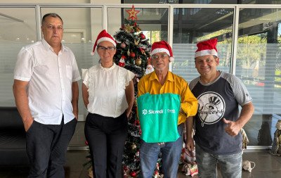 Natal Feliz Solidário leva alegria a crianças do bairro Canudos