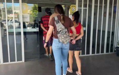 "Saíram como se fossem donos": Casal furta veículo durante lavagem sem ninguém notar em Canoas