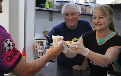 Dia do Voluntariado lembra a força da gentileza: "Dedicar um pouco do meu tempo para o próximo"