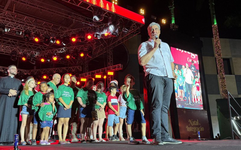 Com a chegada do Papai Noel, Campo Bom dá início ao Natal da Integração