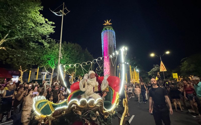 Com a chegada do Papai Noel, Campo Bom dá início ao Natal da Integração
