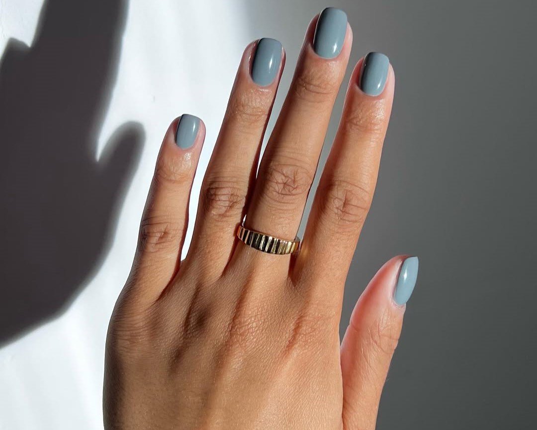 Quais cores de esmalte usar nas unhas curtas?