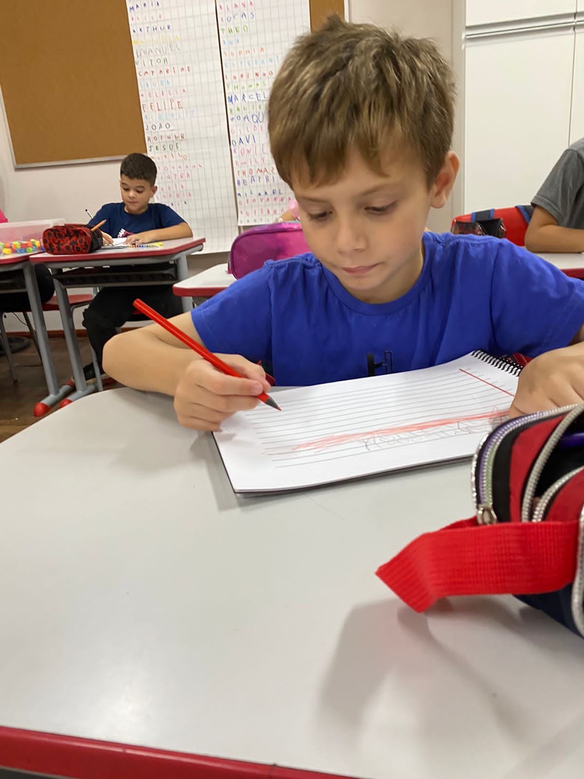 Caderno de transição é usado na escola desde 2024 | abc+