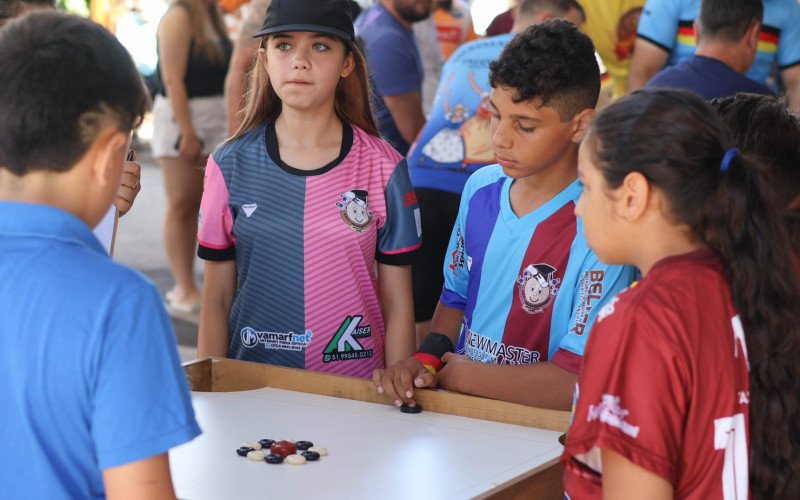 Os jogos germânicos foi outra atividade que mobilizou a comunidade de Nova Hartz neste fim de semana