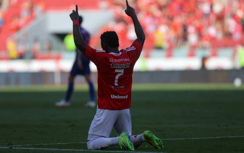 Carbonero marcou o gol que garantiu a vitória colorada