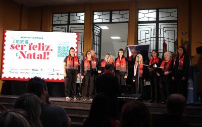 Com música e luzes nas praças, Canoas entra no clima do Natal