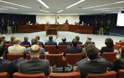 STF: Julgamento pode condenar mais seis réus pela trama golpista