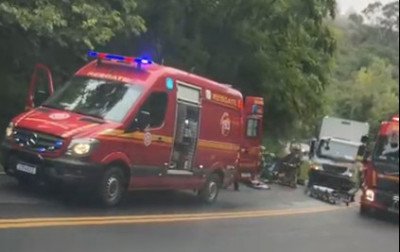 RS-115: Acidente na Curva do S deixa duas pessoas feridas; uma foi socorrida em estado gravíssimo