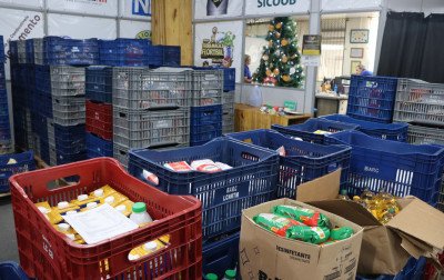 Mais de cem mil quilos de alimentos arrecadados