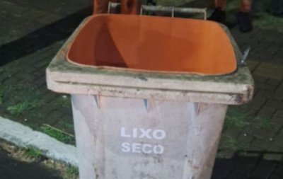 "Saco na cabeça e mãos amarradas": Corpo de mulher é encontrado em lixeira em Porto Alegre
