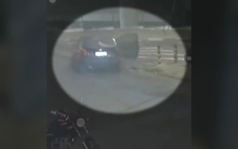 Mulher se joga de carro ao levar facada de ex-companheiro em Osasco | abc+