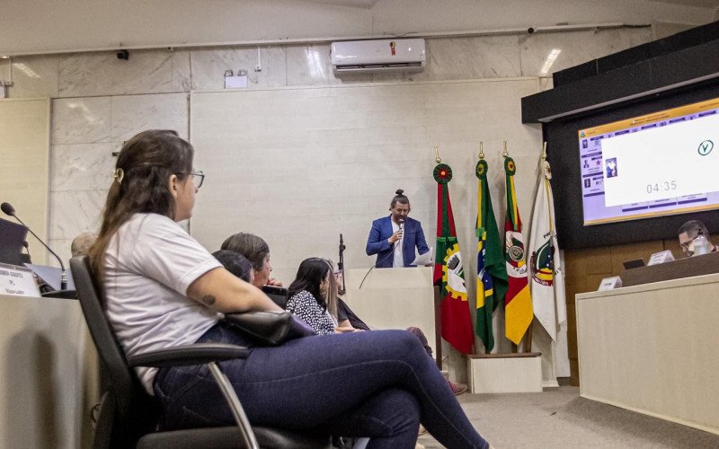 Homenagem foi proposta pelo vereador Cris Moraes | abc+