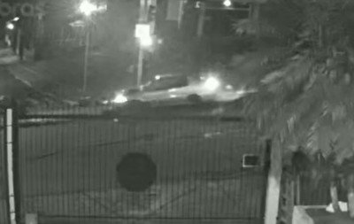 Vídeo mostra momento de acidente que causou morte de mulher e deixou motociclista ferido em Novo Hamburgo; motorista fugiu
