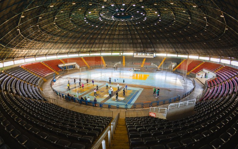 Ginásio Celso Morbach receberá partidas de futsal e vôlei neste fim de semana | abc+