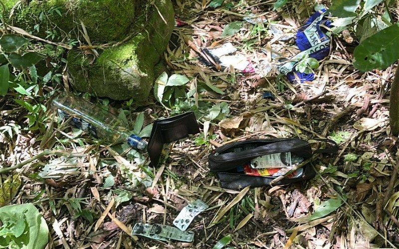 No entorno do corpo, foram encontrados pertences da vítima | abc+