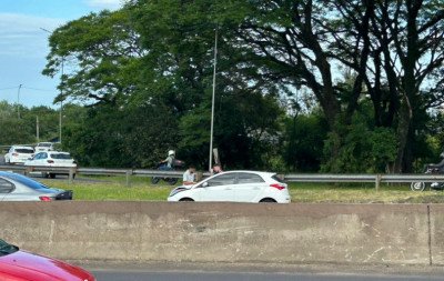 BR-116: Congestionamento provoca acidente de trânsito em São Leopoldo