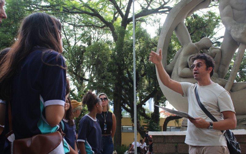 Estudantes participaram do projeto Conhecendo Canoas nesta sexta-feira (12) | abc+