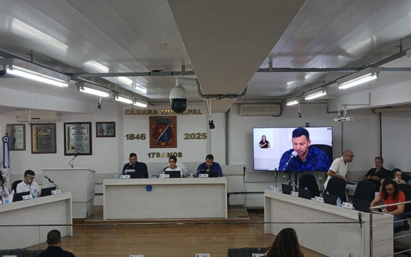A Reforma Administrativa foi a principal pauta da sessão extraordinária